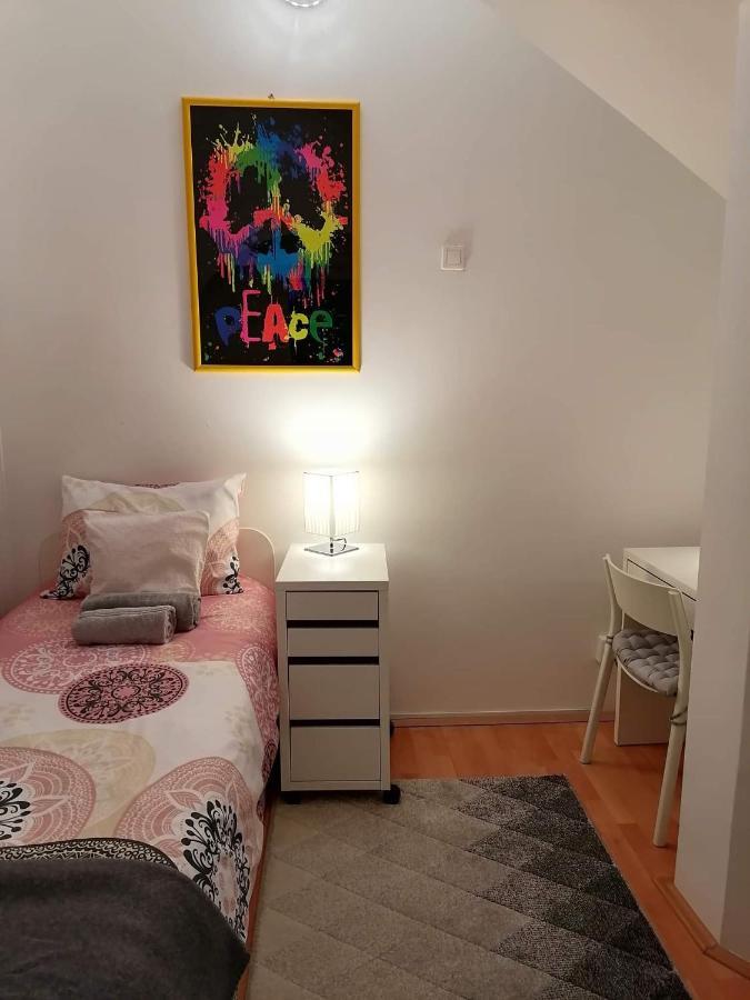 Apartament 6 Marosvásárhely Kültér fotó