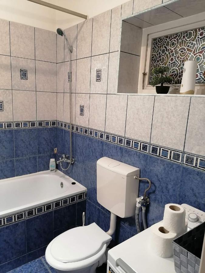 Apartament 6 Marosvásárhely Kültér fotó